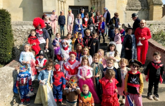 Carnaval à Grisy les Plâtres avec le foyer rural du village : reportage.